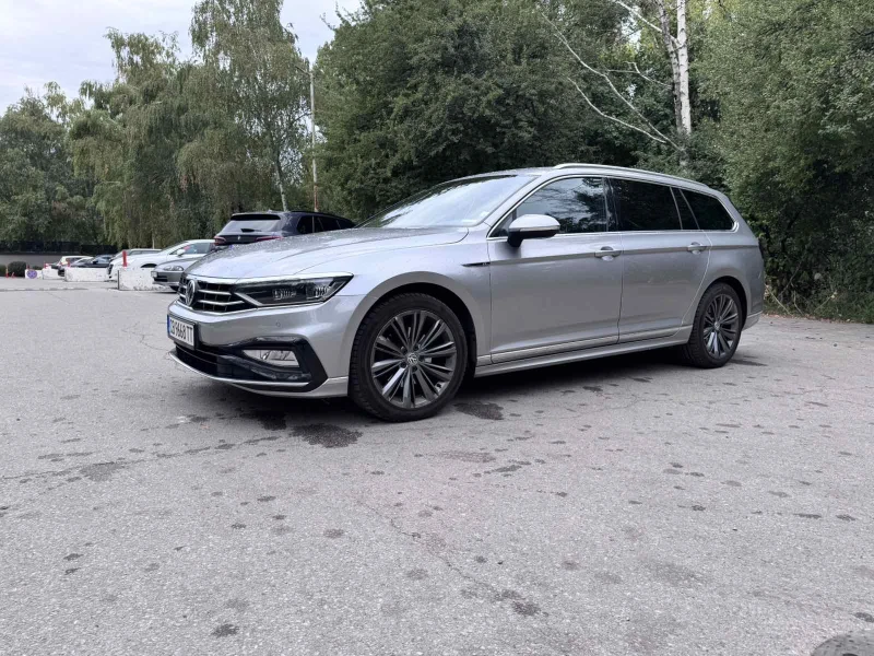 VW Passat R-line, снимка 2 - Автомобили и джипове - 51950649