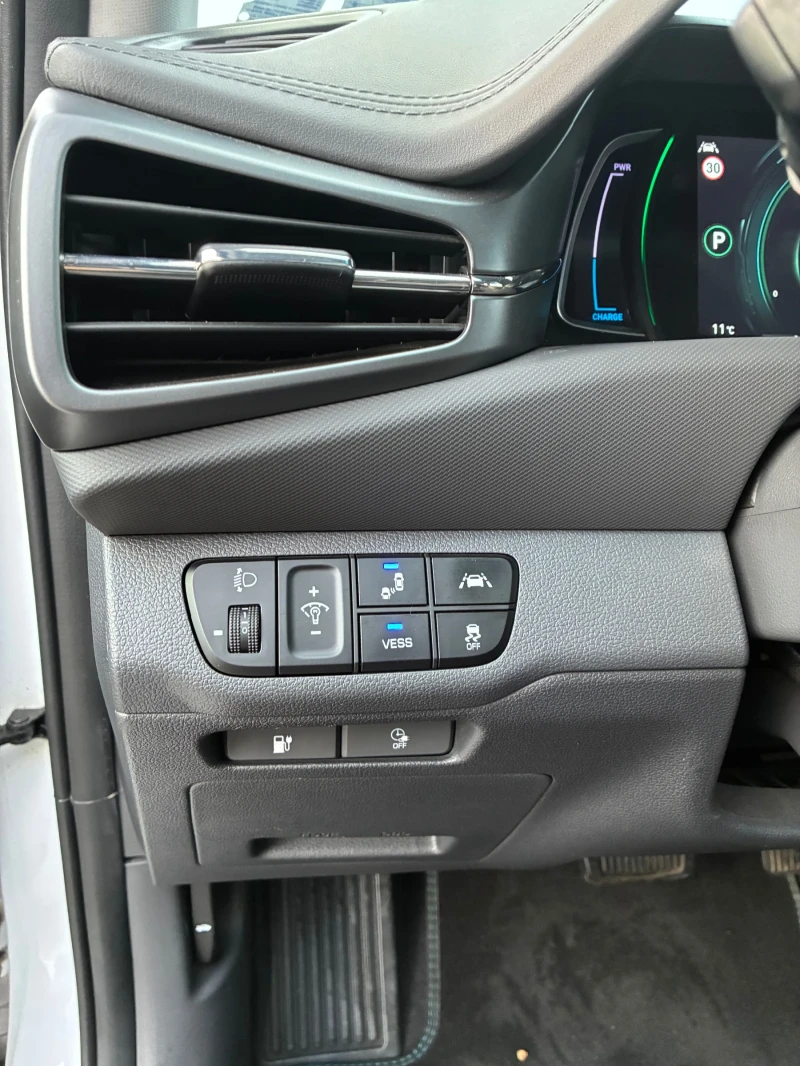 Hyundai Ioniq, снимка 8 - Автомобили и джипове - 52340871
