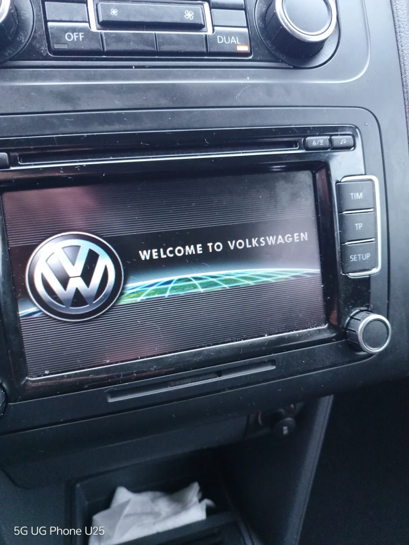 VW Touran, снимка 3 - Автомобили и джипове - 52450156