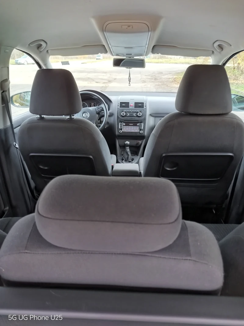 VW Touran, снимка 14 - Автомобили и джипове - 52450156