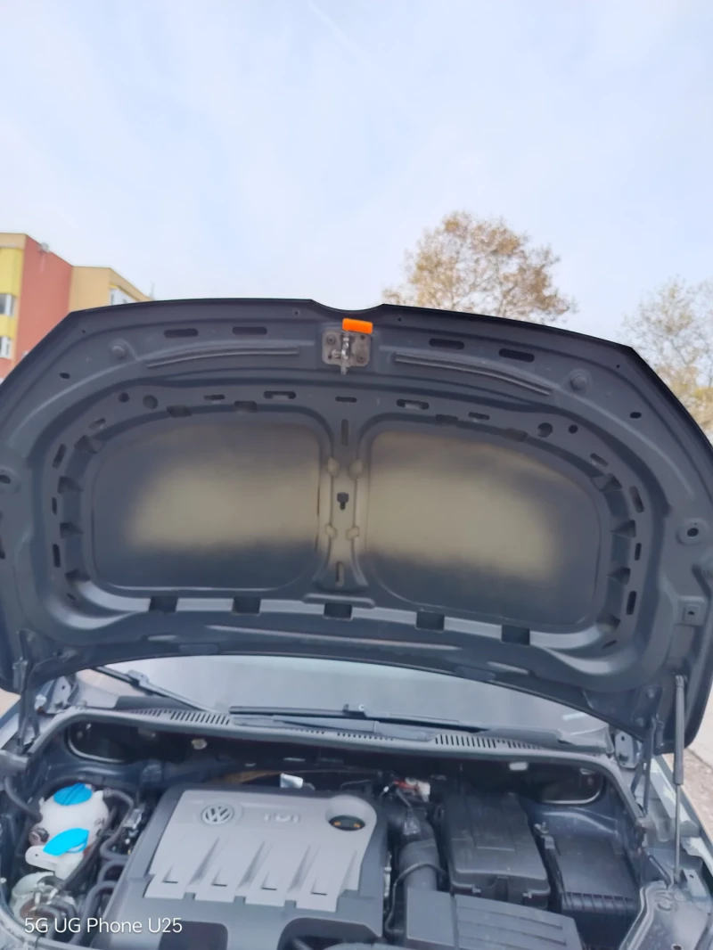 VW Touran, снимка 11 - Автомобили и джипове - 52450156