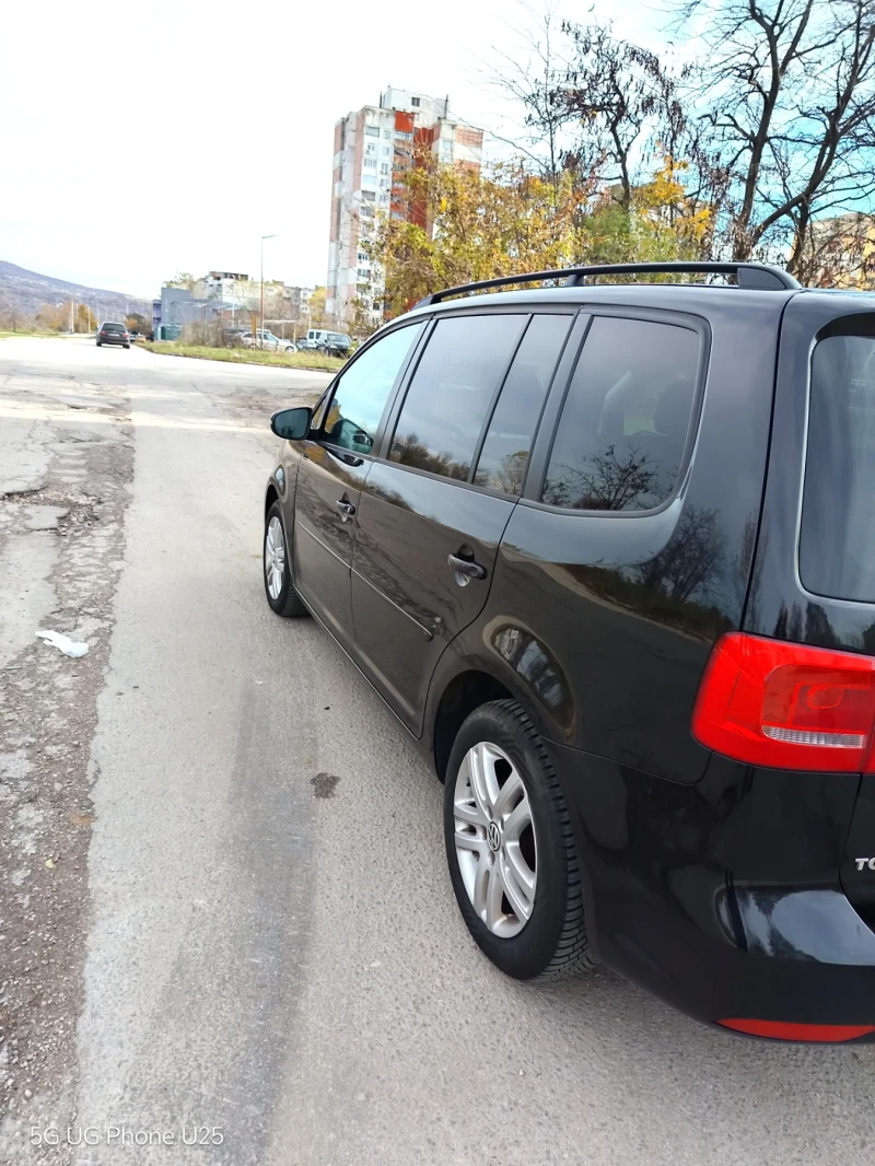 VW Touran, снимка 6 - Автомобили и джипове - 52450156