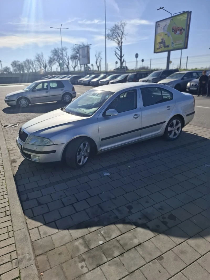 Skoda Octavia 2.0TDI, снимка 5 - Автомобили и джипове - 52443711