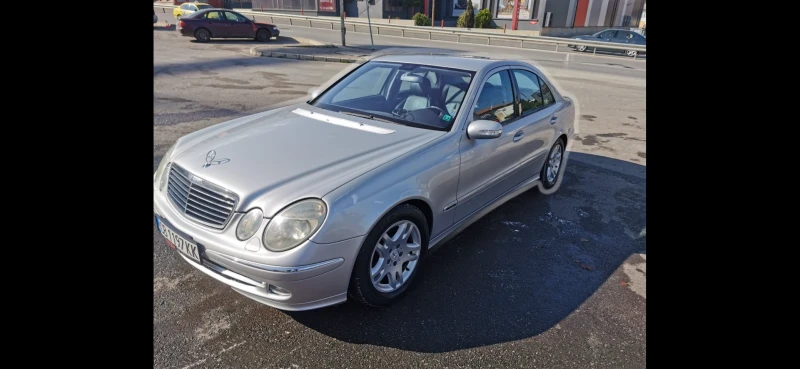 Mercedes-Benz E 280, снимка 9 - Автомобили и джипове - 52450991