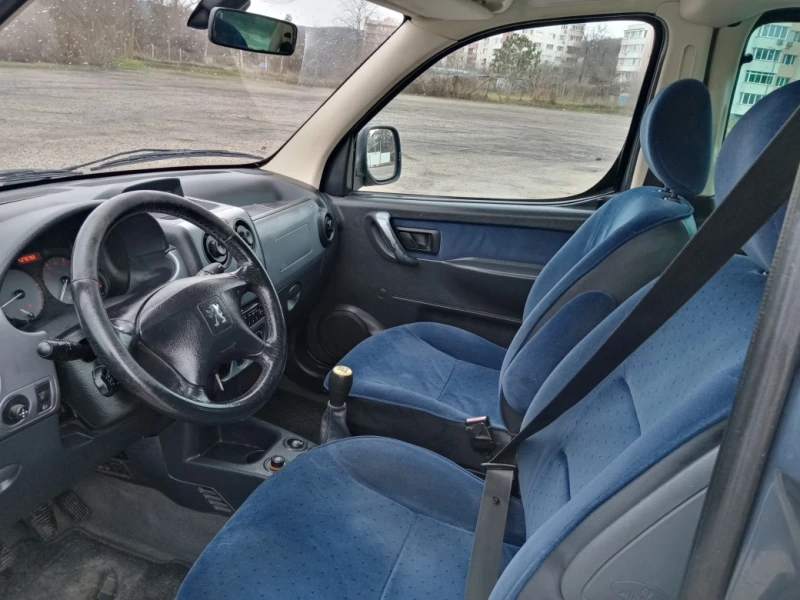 Peugeot Partner 1.6i multispeis, снимка 11 - Автомобили и джипове - 53273998