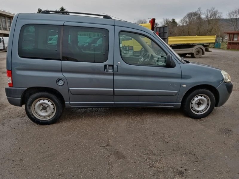 Peugeot Partner 1.6i multispeis, снимка 8 - Автомобили и джипове - 53273998