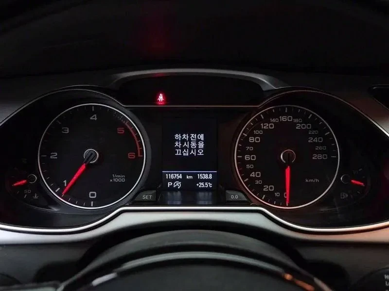 Audi A4 2.0 TDI Quattro - изображение 8