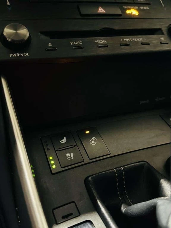 Lexus IS 300 * GSE37L * CARFAX *    | Mobile.bg   16