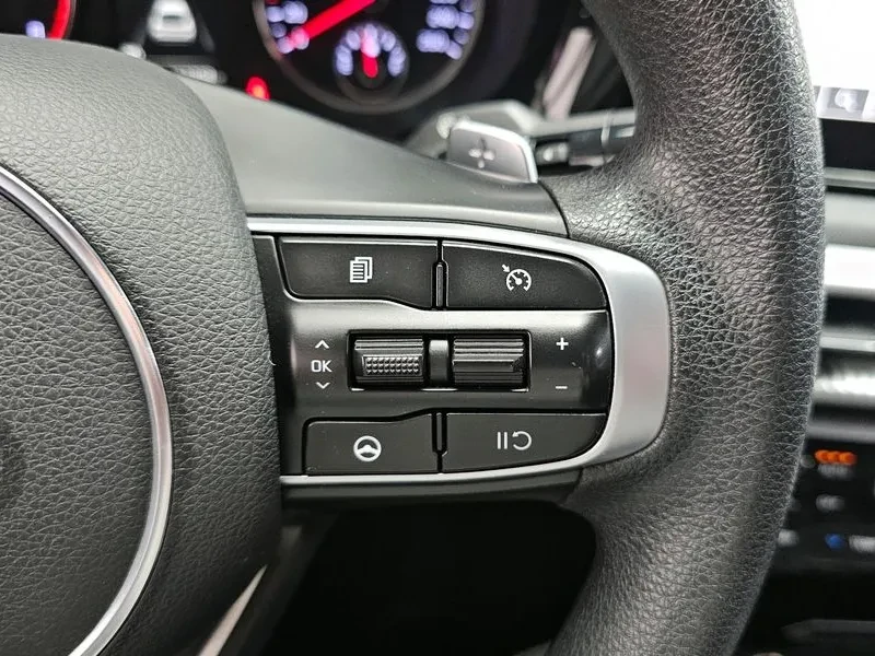 Kia K5 2.0, снимка 17 - Автомобили и джипове - 54263544