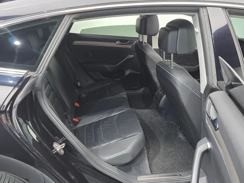 VW Arteon 2.0 Tdi Premium, снимка 12 - Автомобили и джипове - 56652213