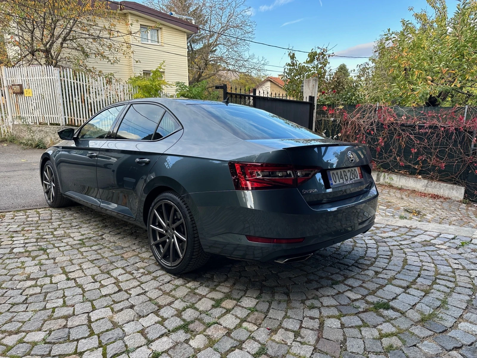 Skoda Superb 2.0TSI - изображение 7