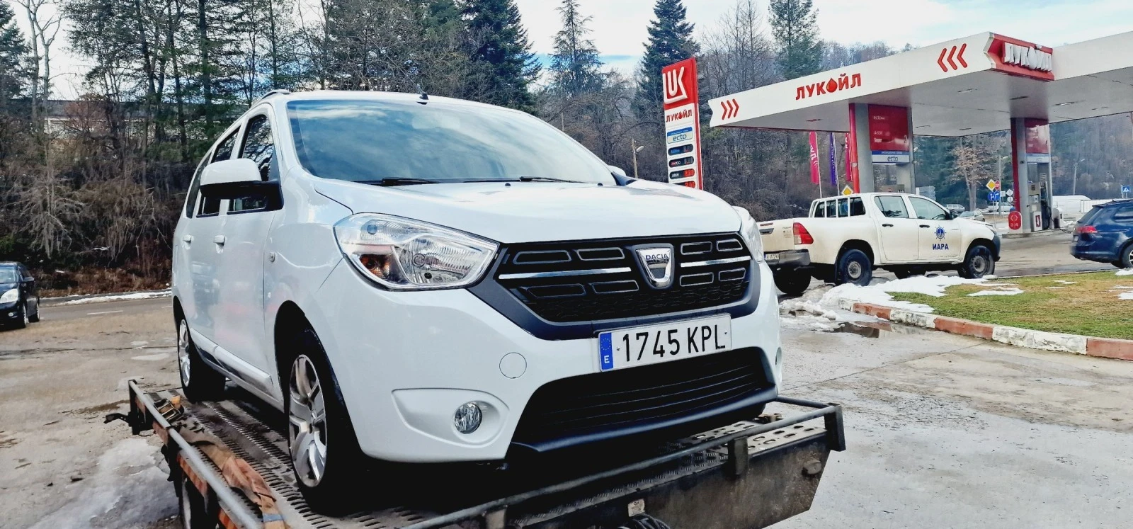 Dacia Lodgy FACELIFT-1.6i+ Заводска Газ* 2019г. - изображение 7