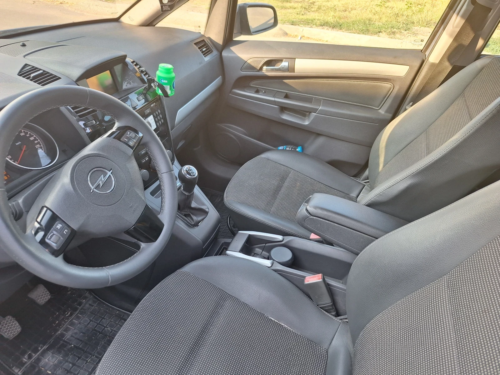 Opel Zafira Комби - изображение 5