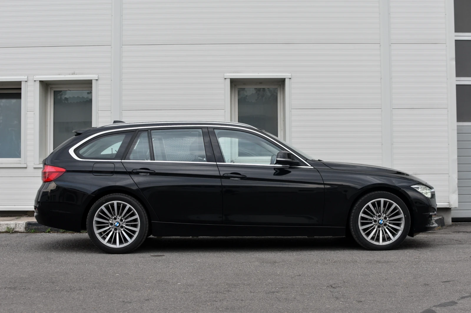 BMW 320 320XD * Luxury Line* * FACE*  - изображение 5