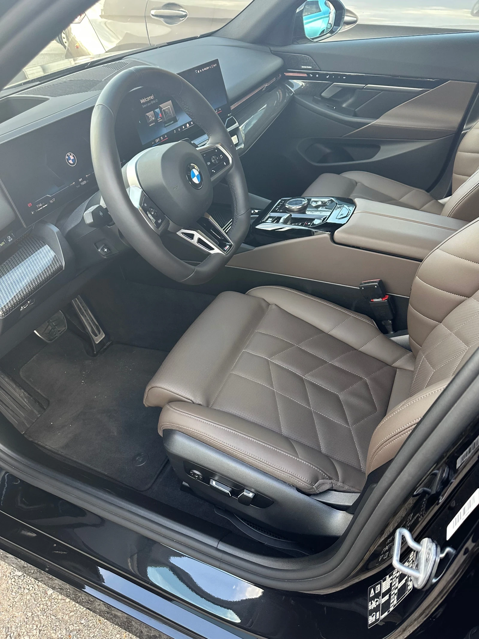 BMW 520 xDrive M-Sport, гаранция до 12.2029г. - изображение 6