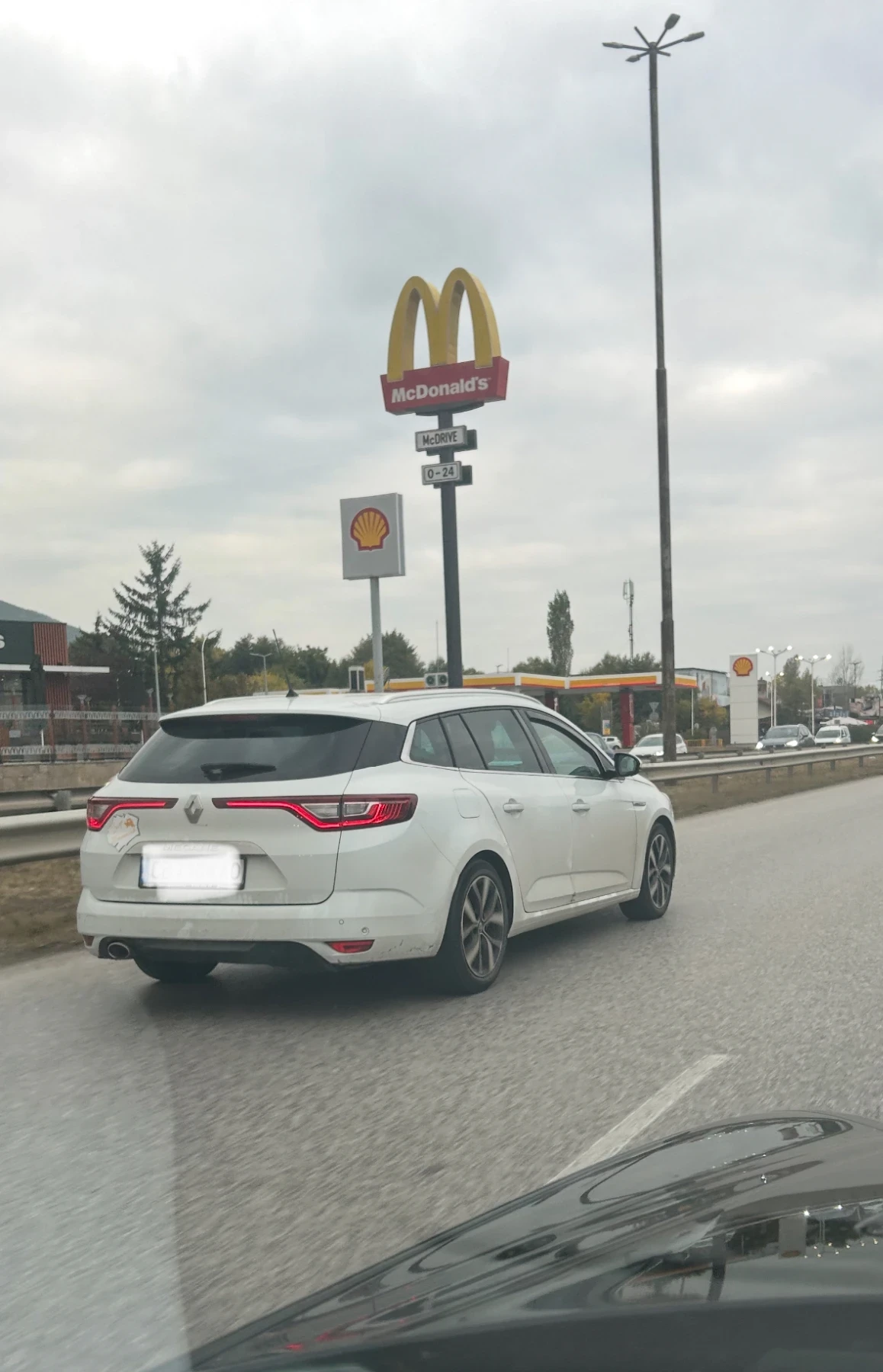 Renault Megane Special Edition BOSE 1, 7  | Mobile.bg   3