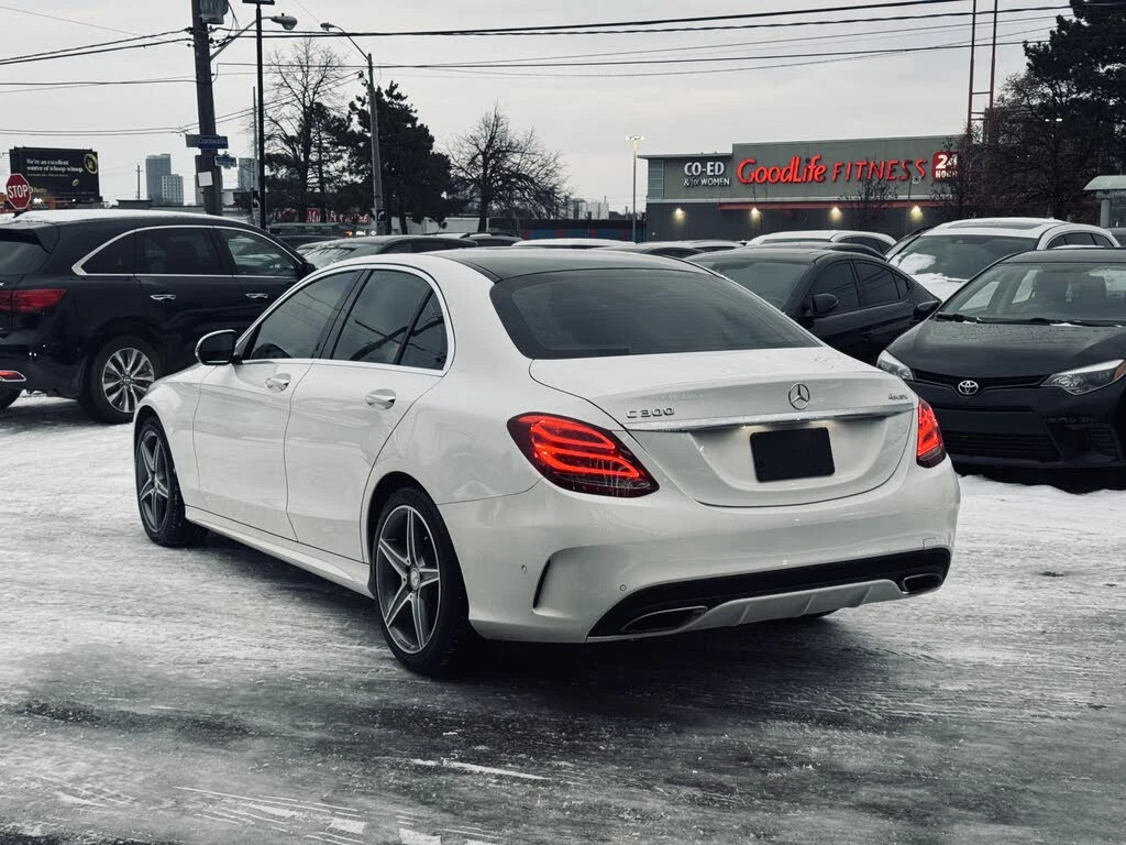 Mercedes-Benz C 300 AMG* ПАМЕТ* ПАНОРАМА* КОЖА* КАМЕРА* ПОДГРЕВ* , снимка 4 - Автомобили и джипове - 53734333