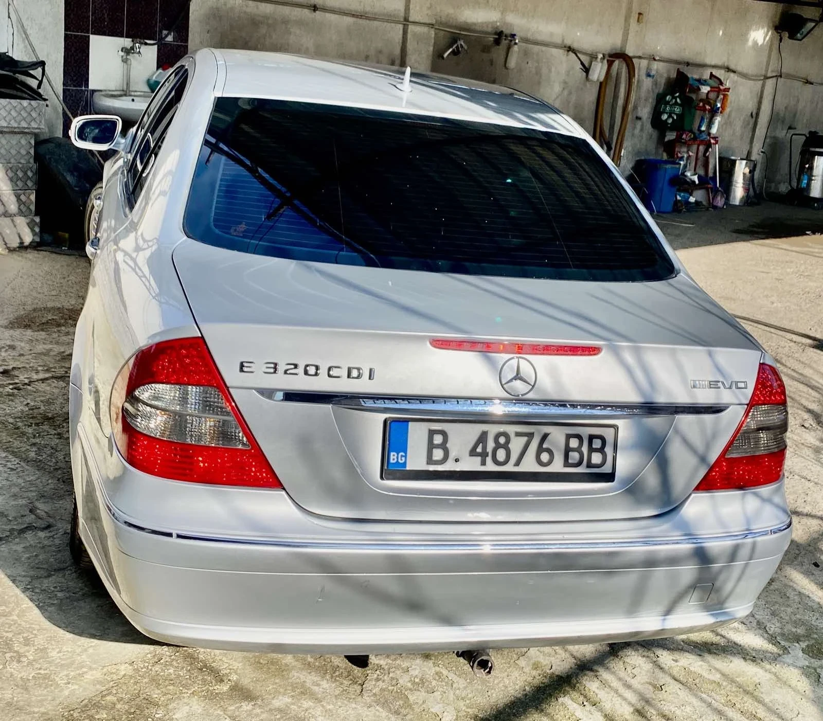 Mercedes-Benz E 320 EVO FACELIFT Напълно обслужен, снимка 11 - Автомобили и джипове - 53773839