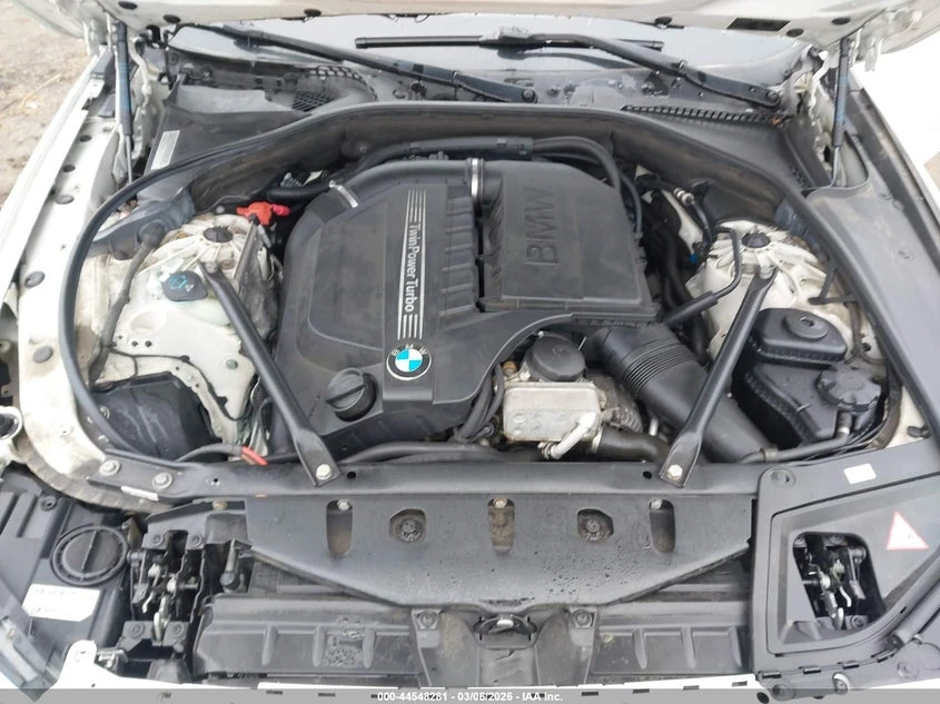 BMW 535 2014 BMW 535I XDRIVE, снимка 14 - Автомобили и джипове - 54310042