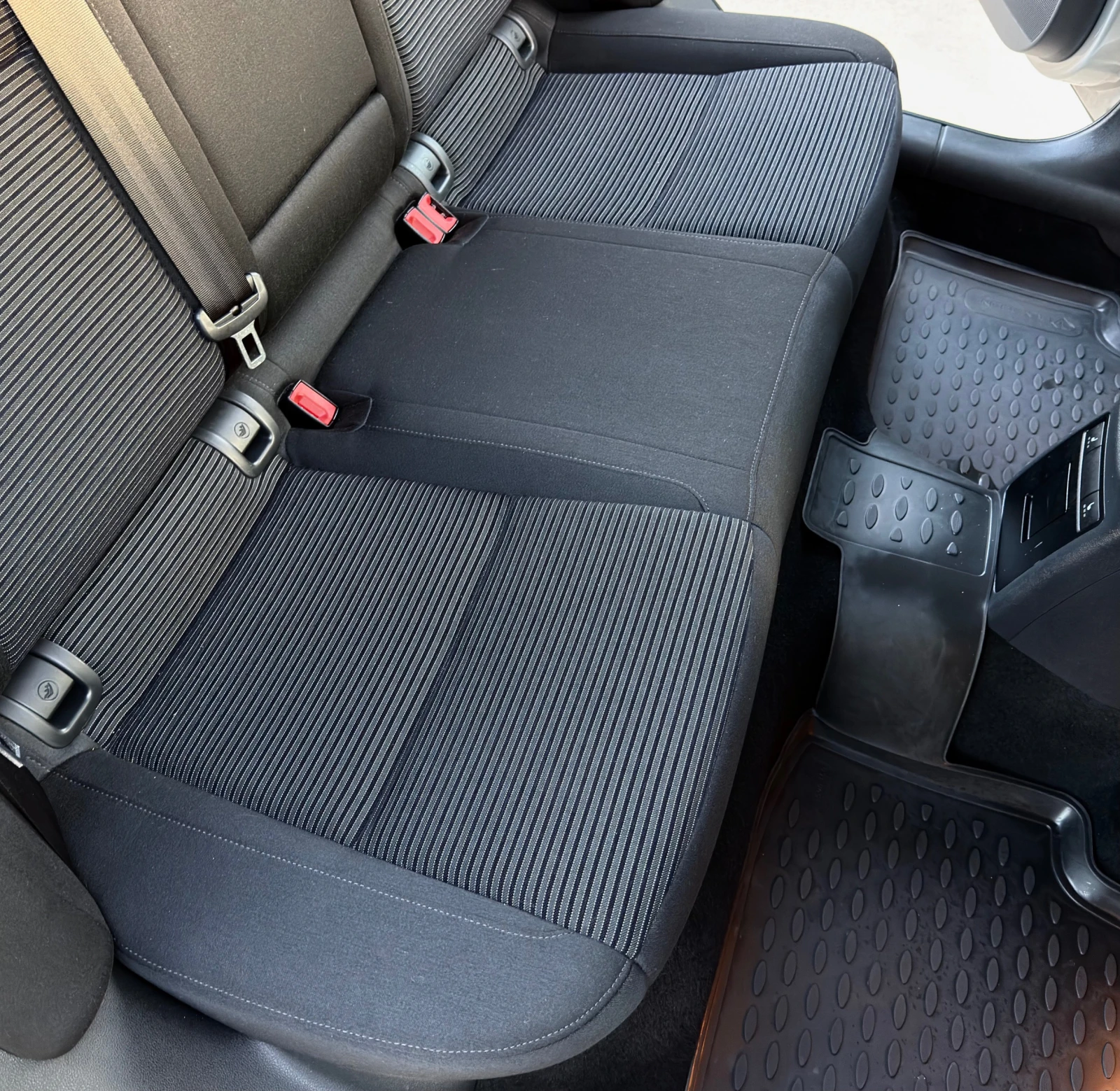 Skoda Octavia TDI/COMMON-RAIL/ELEGANCE, снимка 11 - Автомобили и джипове - 54314798