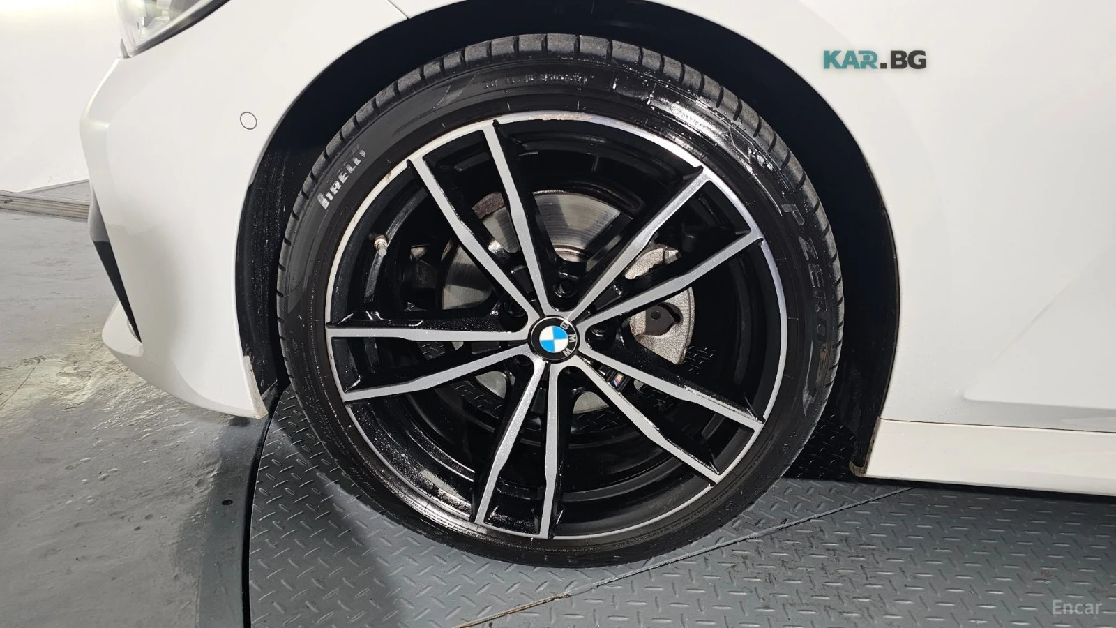 BMW 320 d / M PKG / DISTRONIC / HARMAN / 360 / ПАНОРАМА , снимка 5 - Автомобили и джипове - 54766018