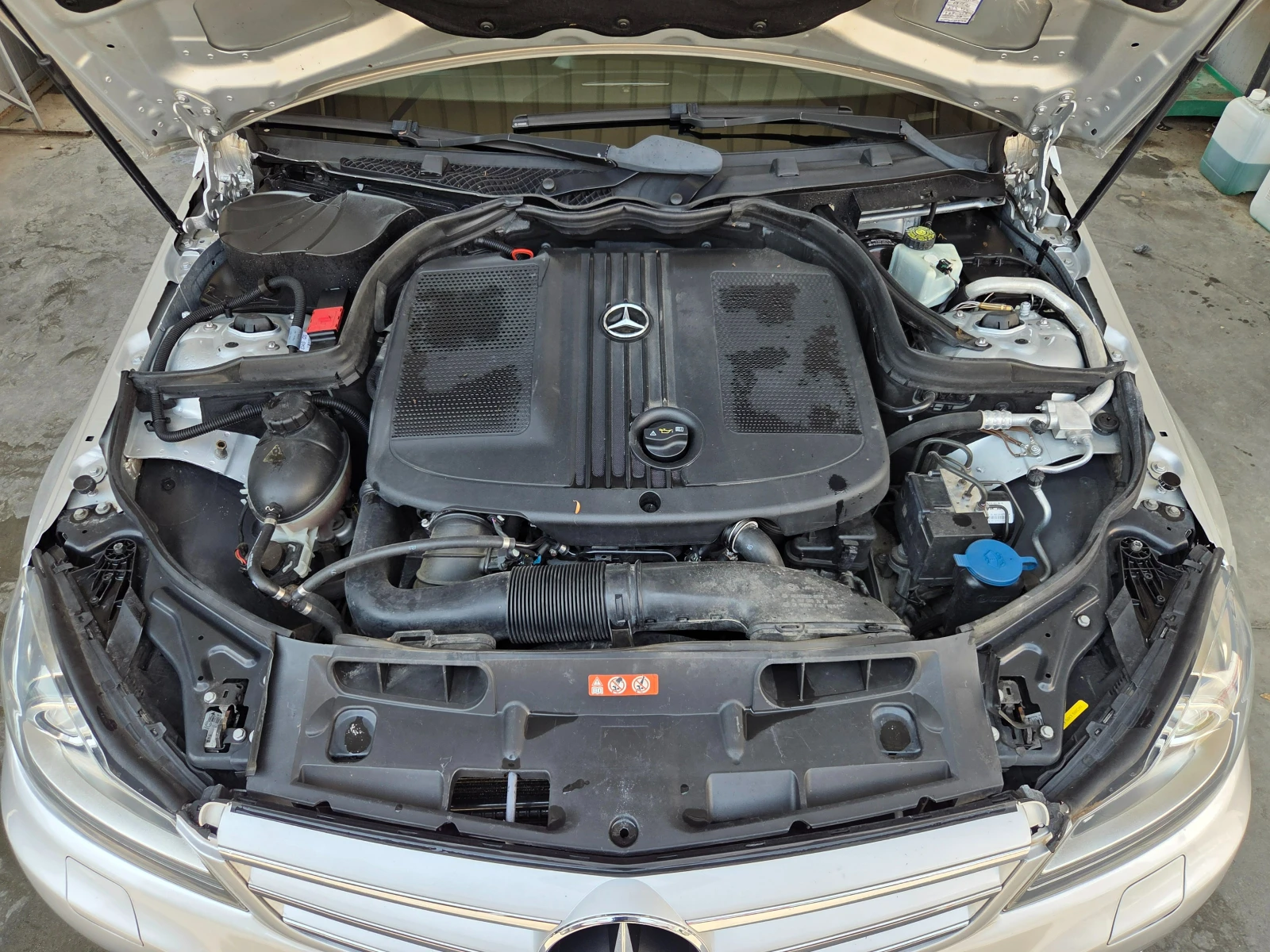 Mercedes-Benz C 180, снимка 15 - Автомобили и джипове - 54810716