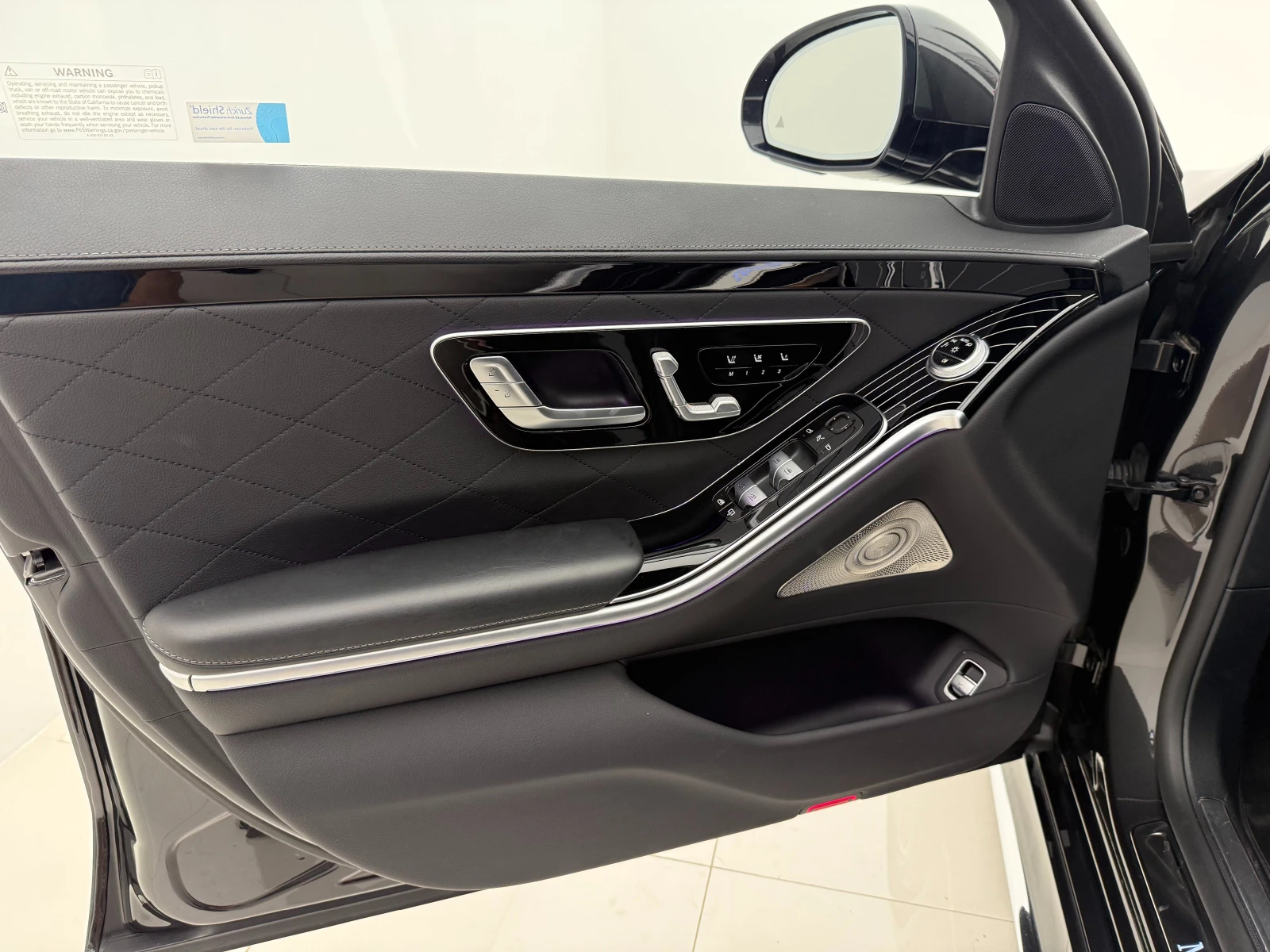 Mercedes-Benz S 580 4MATIC\AMG\Burmester\Long, снимка 8 - Автомобили и джипове - 54930312