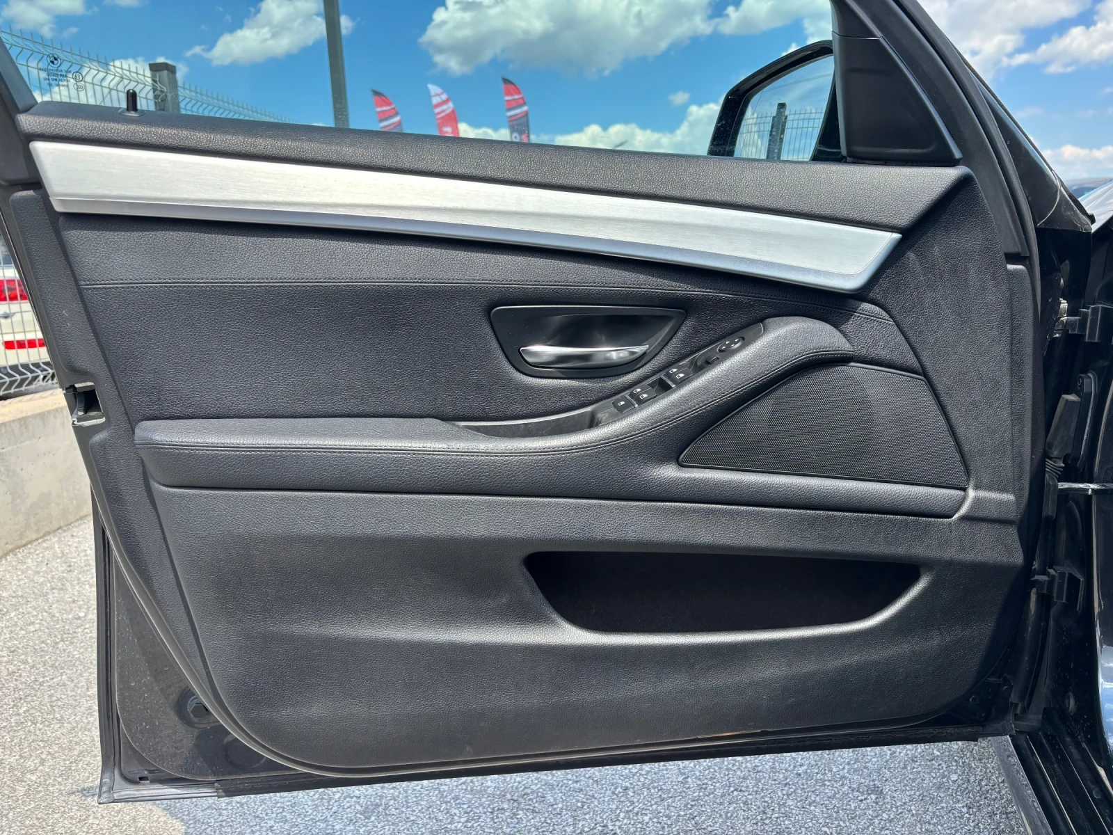 BMW 530 ??Sport, снимка 8 - Автомобили и джипове - 54982363