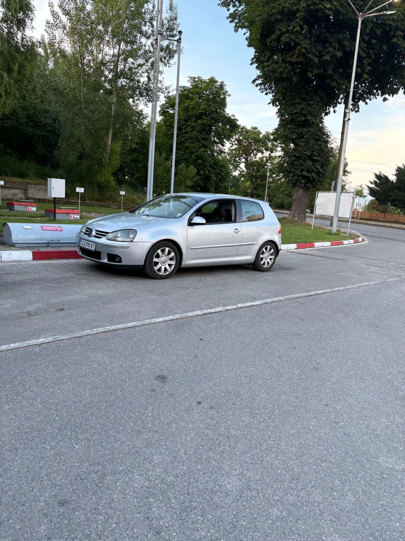 VW Golf, снимка 6 - Автомобили и джипове - 55059520