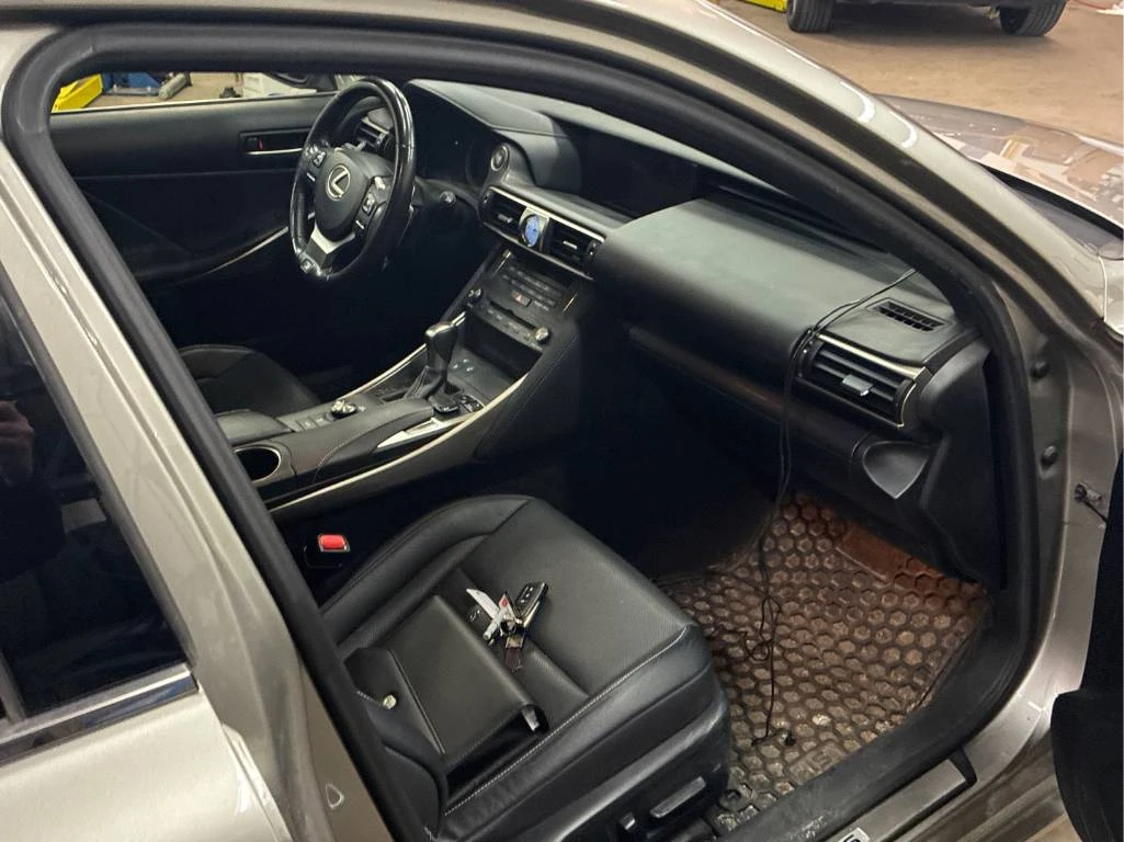 Lexus IS 300 F sport * CARFAX* ����� �� �����������*  | Mobile.bg � ����������� 9