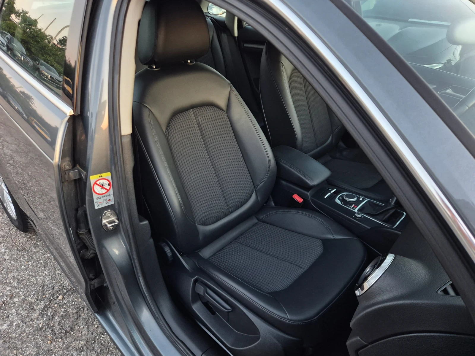 Audi A3 1.6TDI* MEDIA, снимка 11 - Автомобили и джипове - 55238992