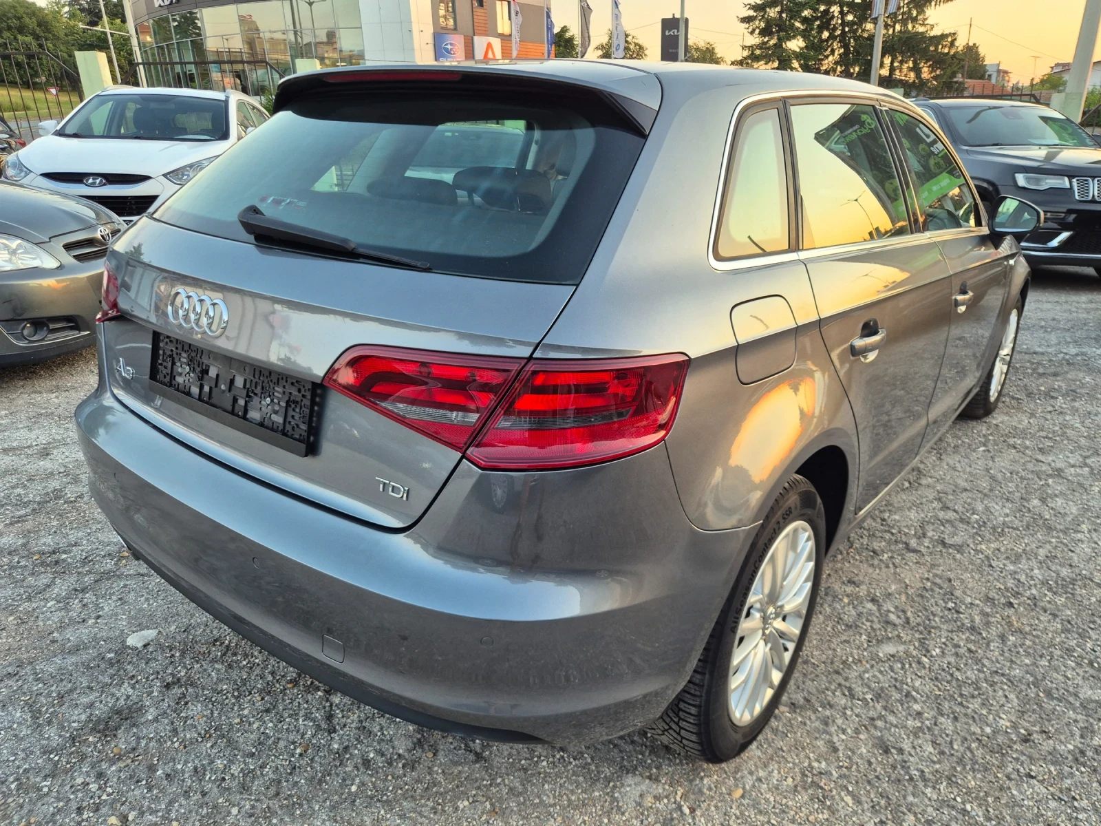 Audi A3 1.6TDI* MEDIA, снимка 5 - Автомобили и джипове - 55238992