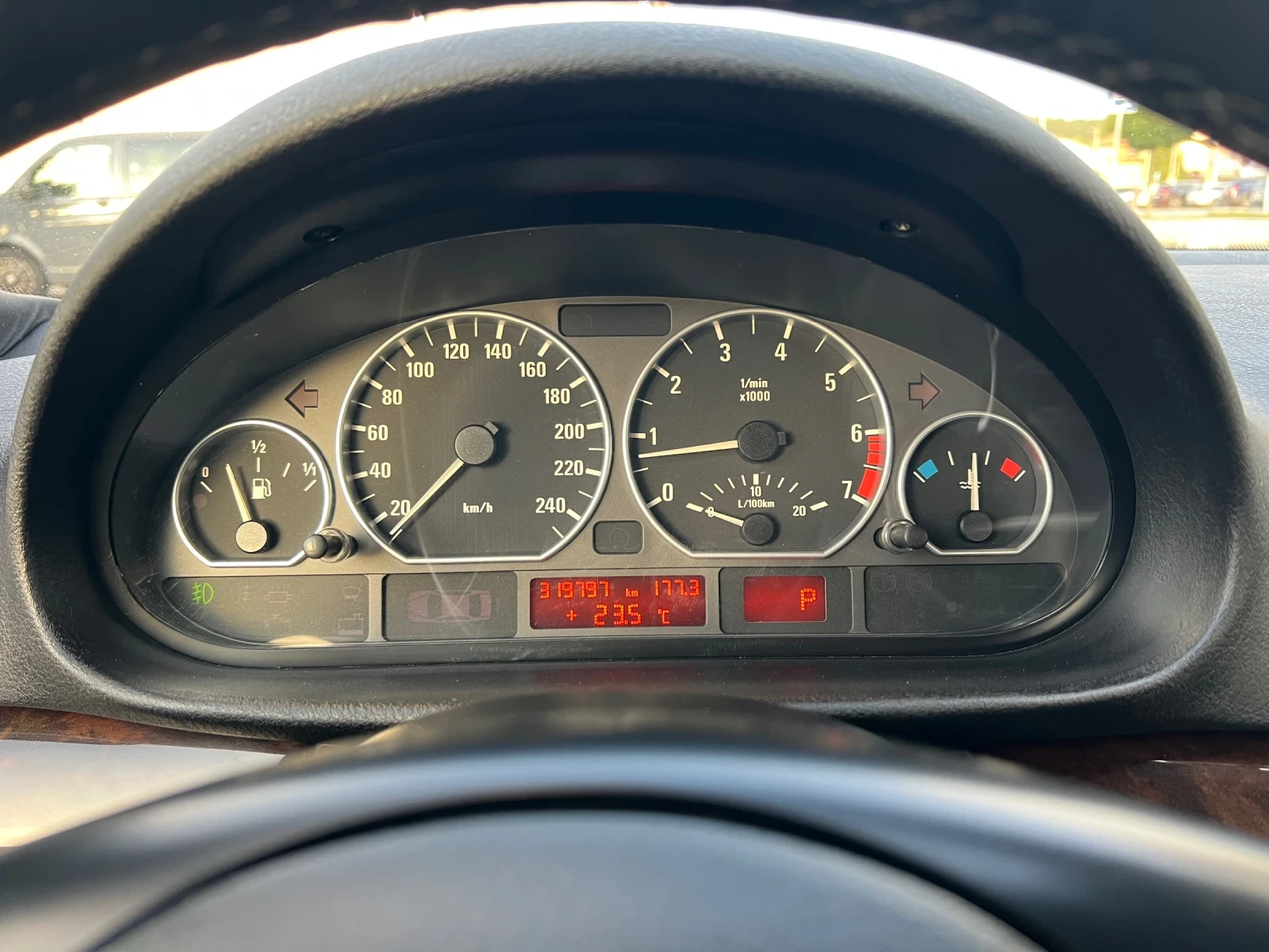 BMW 330 ///M packet, снимка 10 - Автомобили и джипове - 55468883