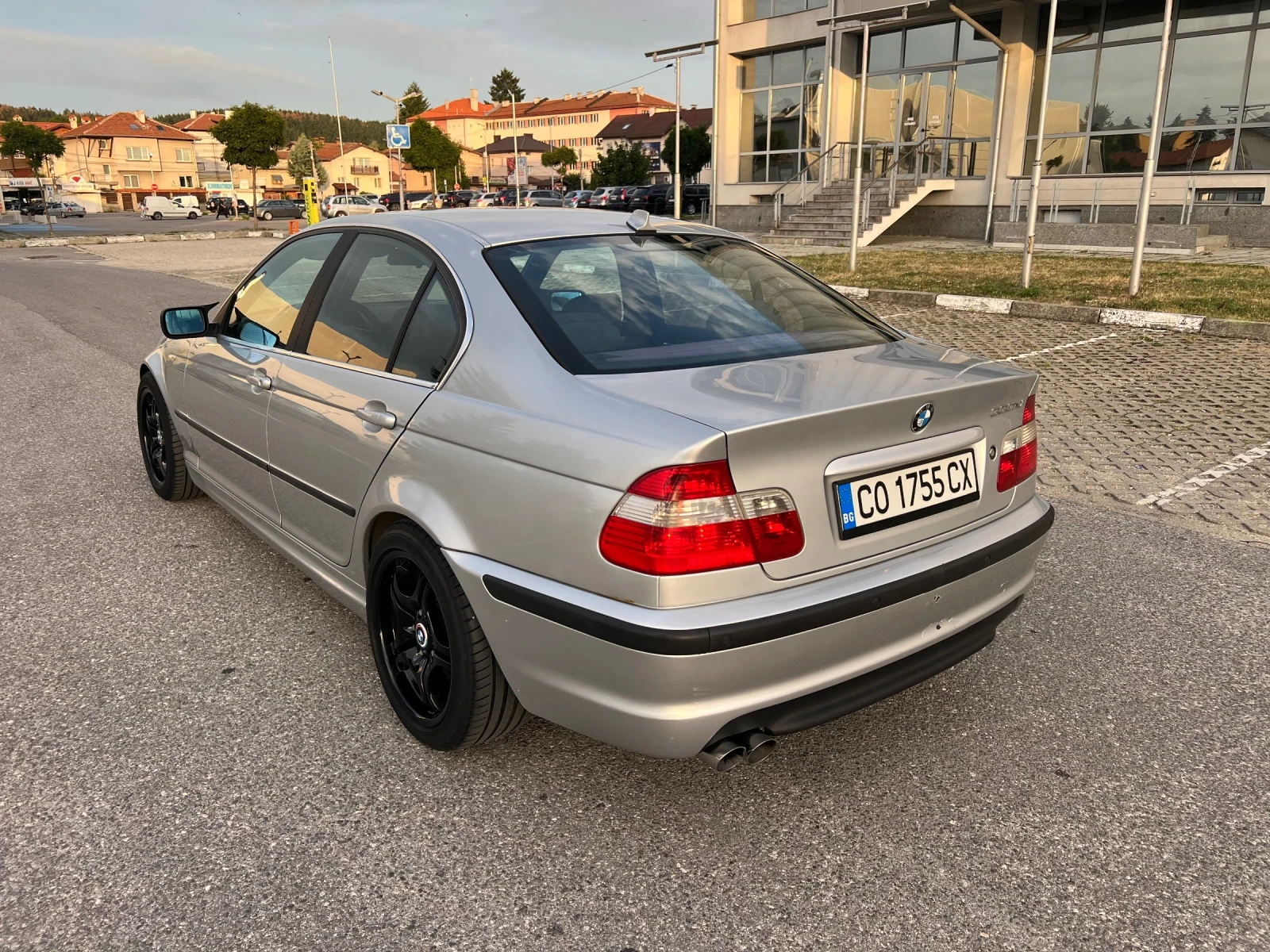 BMW 330 ///M packet, снимка 2 - Автомобили и джипове - 55468883
