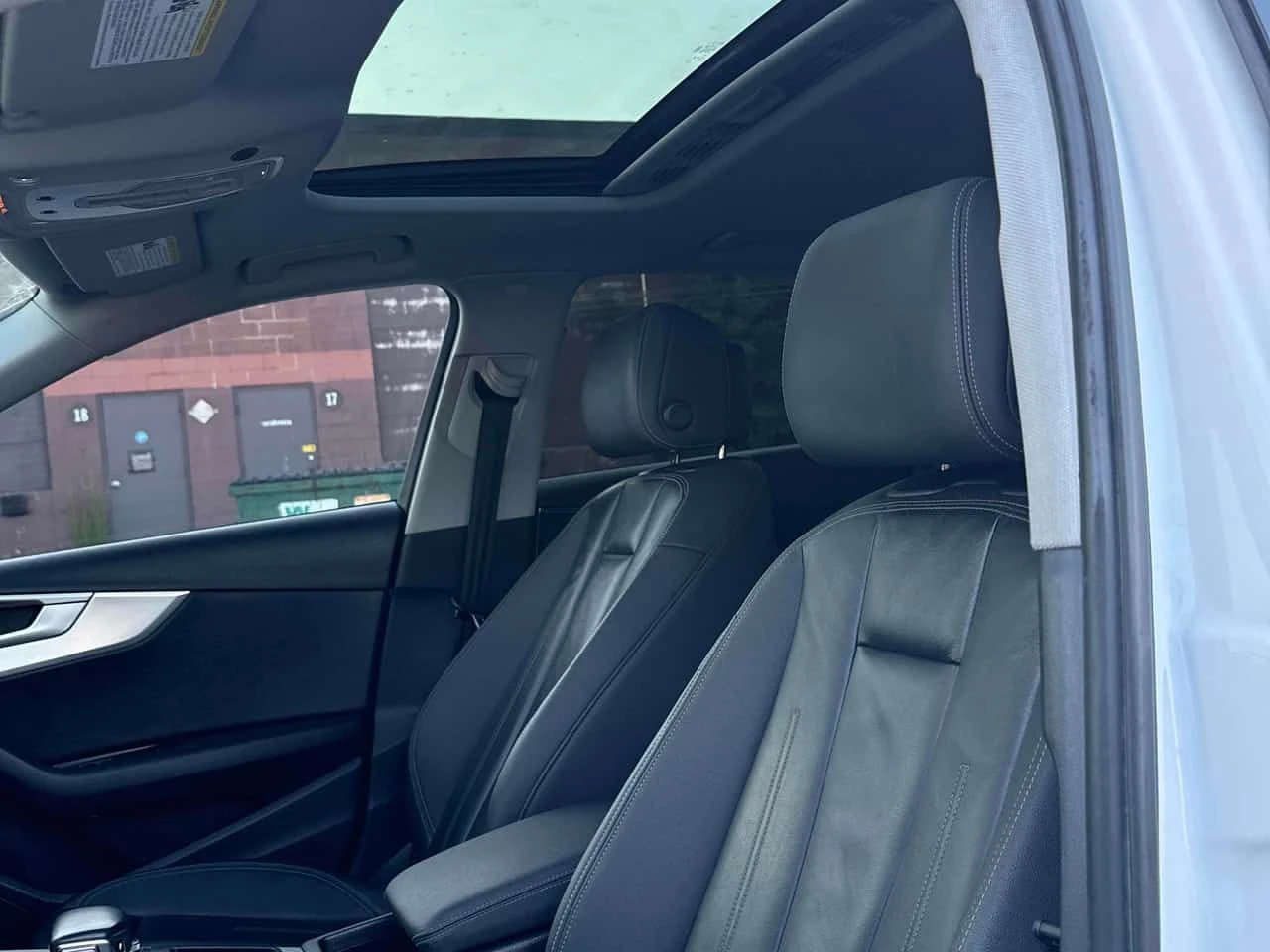 Audi A4 * PROGRESSIV * АВТОКРЕДИТ БЕЗ ПЪРВОНАЧАЛНА ВНОСКА, снимка 10 - Автомобили и джипове - 55478444