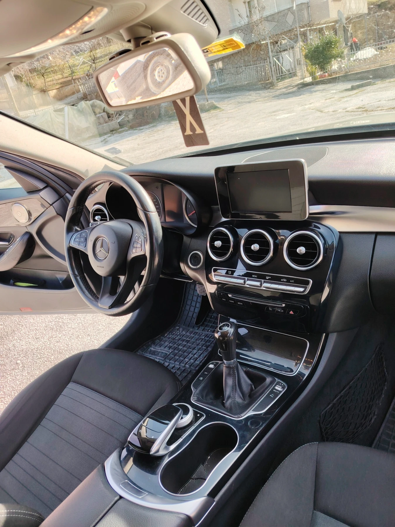 Mercedes-Benz C 180, снимка 9 - Автомобили и джипове - 55532423