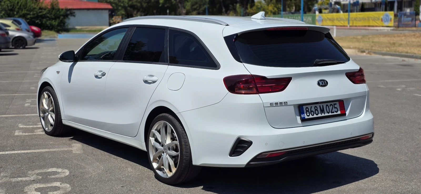 Kia Ceed, снимка 5 - Автомобили и джипове - 55558574