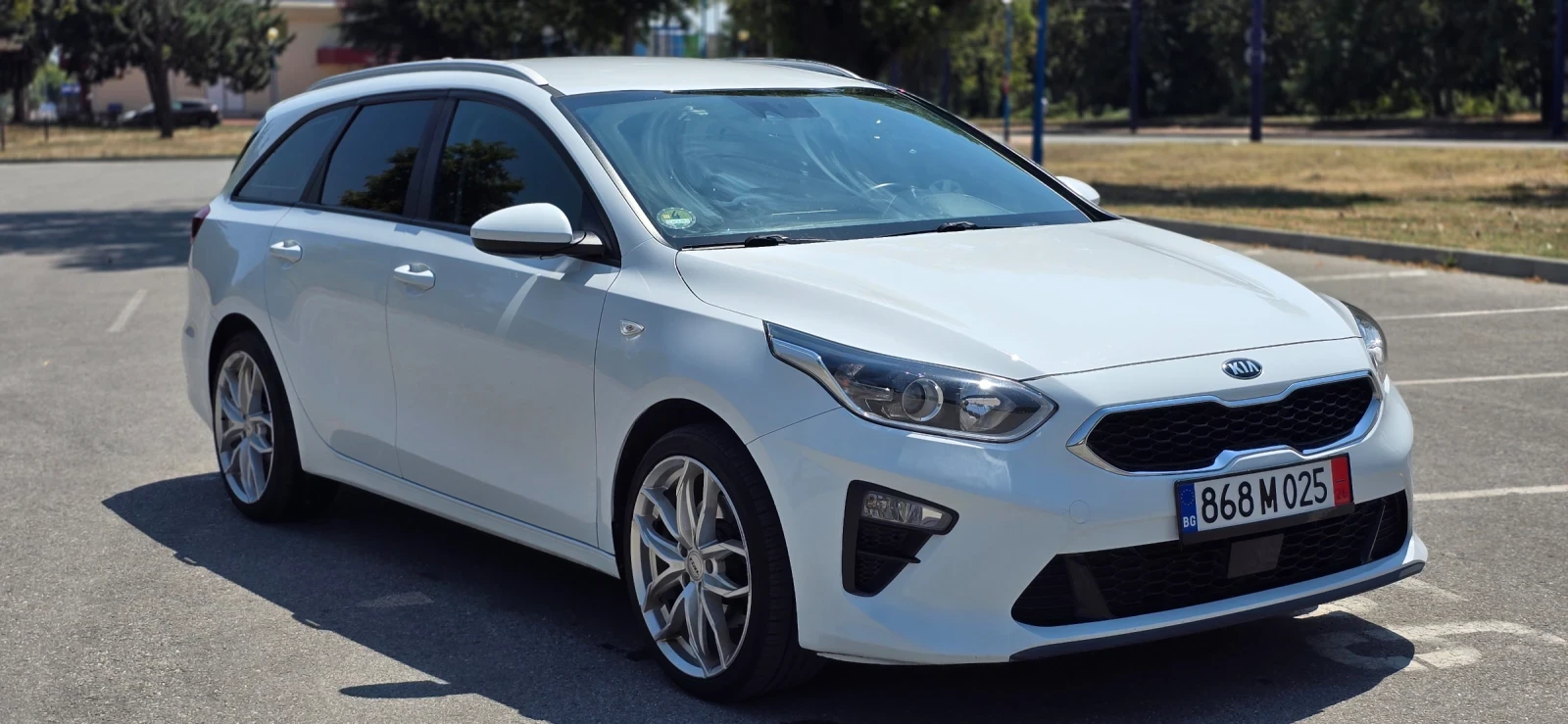 Kia Ceed, снимка 3 - Автомобили и джипове - 55558574