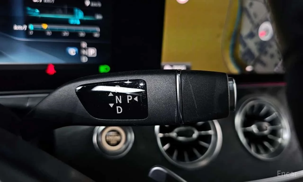 Mercedes-Benz E 220 d Coupe * ОПЦИЯ ЗА ФИНАНСИРАНЕ, снимка 9 - Автомобили и джипове - 55570013