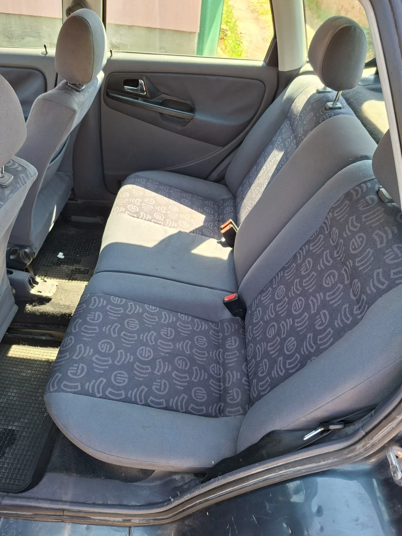 Seat Ibiza 1.4 , снимка 10 - Автомобили и джипове - 55774659