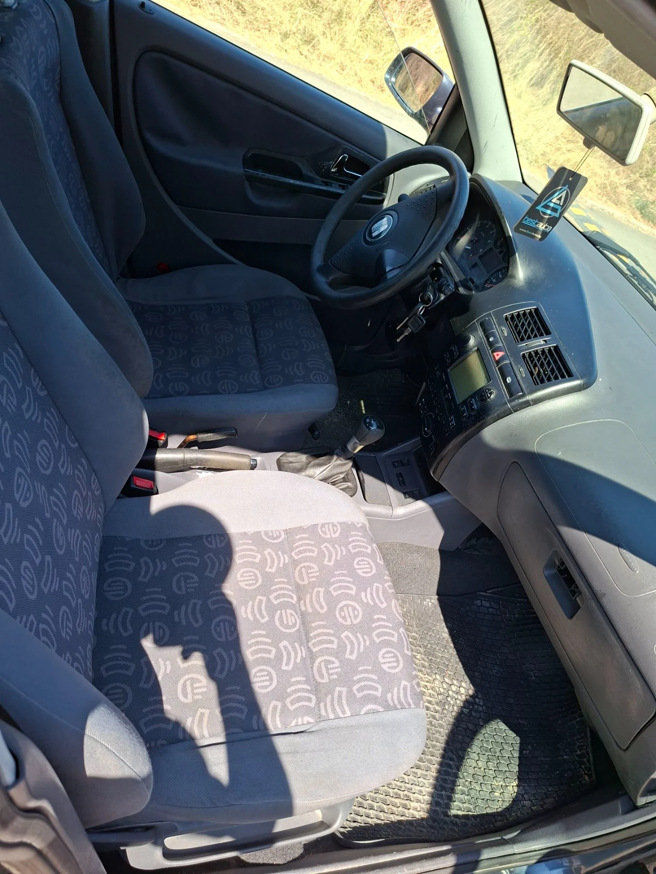 Seat Ibiza 1.4 , снимка 8 - Автомобили и джипове - 55774659