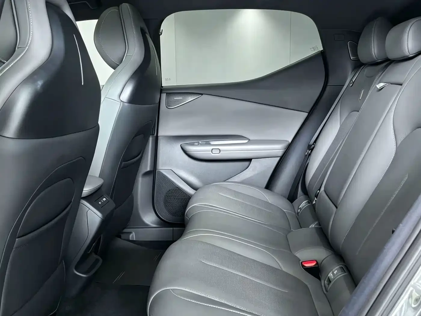 LynkCo 02 2025 530km RWD Max | Mobile.bg � ����������� 11