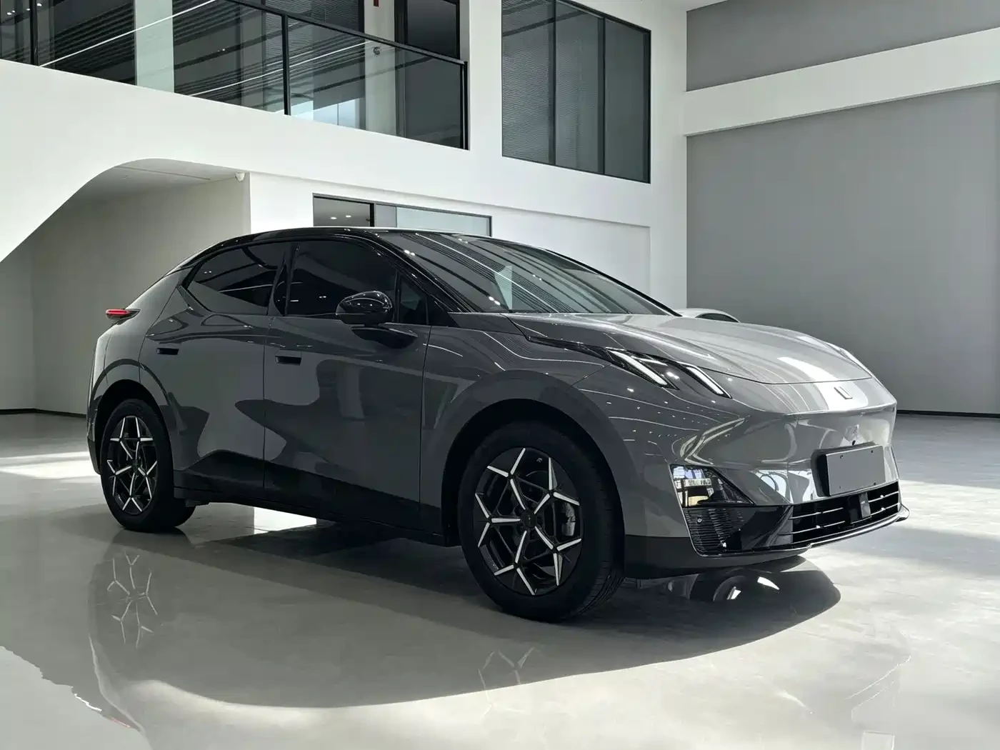 LynkCo 02 2025 530km RWD Max | Mobile.bg � ����������� 3