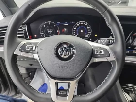 VW Touareg 3.0 V6 TDI / R-lline / 360 КАМЕРИ / ПАНОРАМА /FULL | Auto.bg — изображение 9