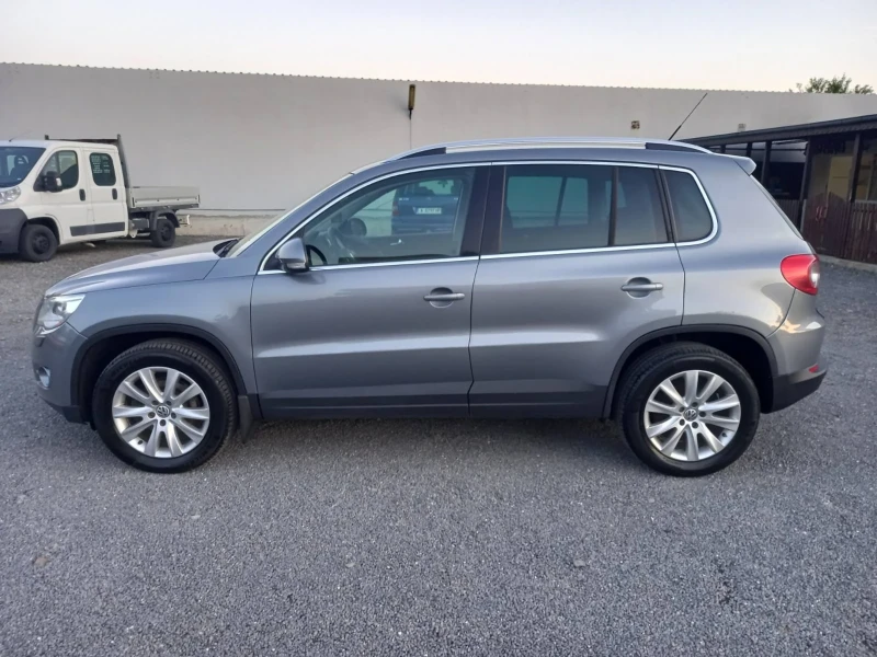 VW Tiguan 2.0 TDI, снимка 7 - Автомобили и джипове - 47463521