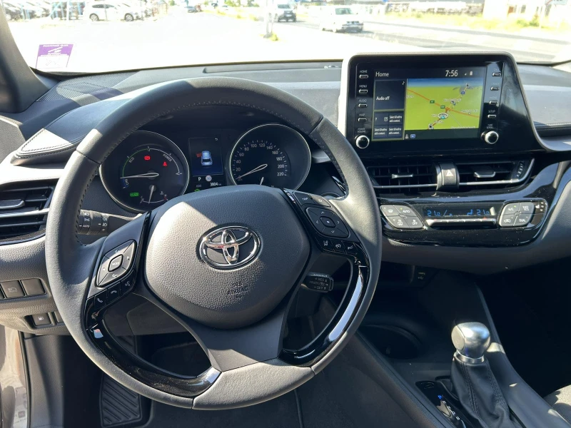 Toyota C-HR 1.8 Hybrid, снимка 12 - Автомобили и джипове - 47967546