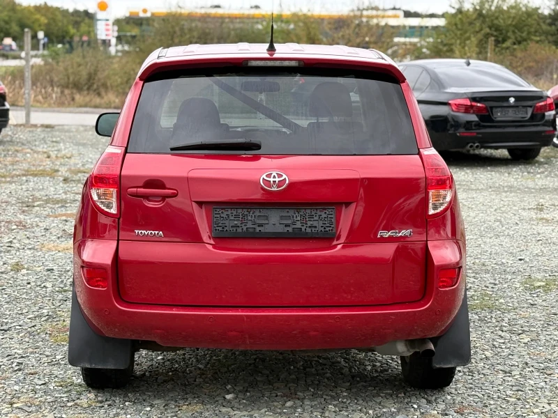 Toyota Rav4 2.2D4D, снимка 4 - Автомобили и джипове - 50051404