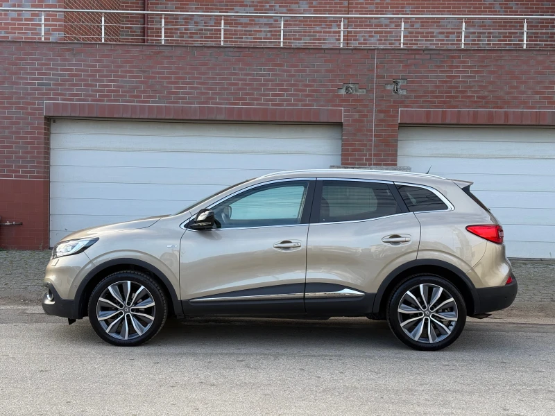 Renault Kadjar BOSE-AVTOMAT-ШВЕЙЦАРИЯ-TOP, снимка 8 - Автомобили и джипове - 52882397
