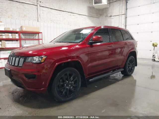 Jeep Grand cherokee LAREDO 4X4, снимка 3 - Автомобили и джипове - 47853050