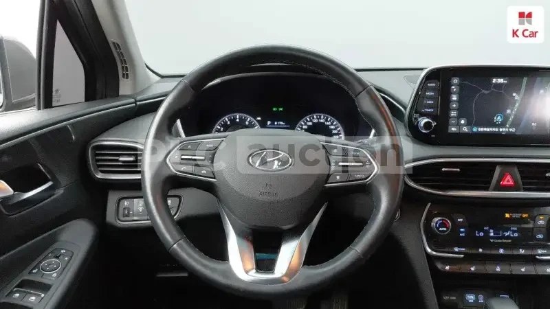 Hyundai Santa fe ОБДУХВАНЕ| DISTRONIC| КАМЕРА| ВКЛ.ТЕХНОТЕСТ, снимка 4 - Автомобили и джипове - 54568332